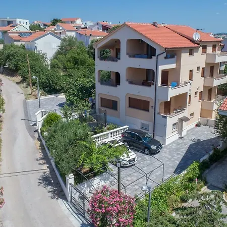 Iva Apartment *