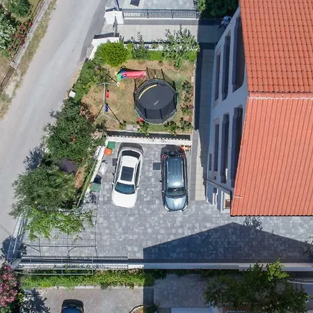 Iva Apartment *